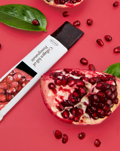 [Wellinus] Collagen Jelly in pomegranate with texture shown next to real pomegranates